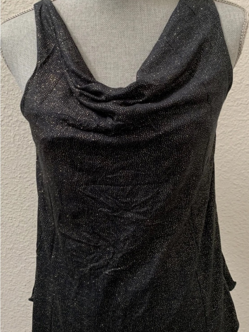 Chaser black gold top new NWT sleeveless club medium M Criss cross back gorgeous